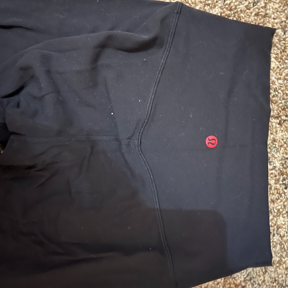 lululemon member aligns 25”